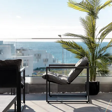 Hiddengems Residences 202 - The Lxr Penthouse - Pool & Steps Апартаменты Пафос