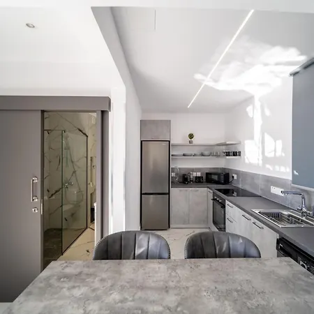 Apartament Hiddengems Residences 202 - The Lxr Penthouse - Pool & Steps *