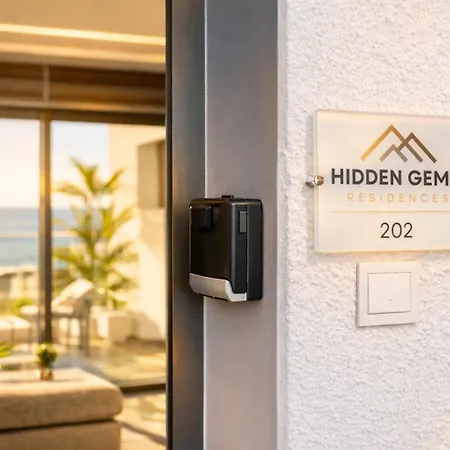 Apartament Hiddengems Residences 202 - The Lxr Penthouse - Pool & Steps