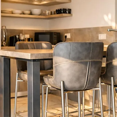 Apartment Hiddengems Residences 202 - The Lxr Penthouse - Pool & Steps Paphos