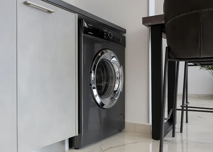 Apartamento Hiddengems Residences 202 - The Lxr Penthouse - Pool & Steps