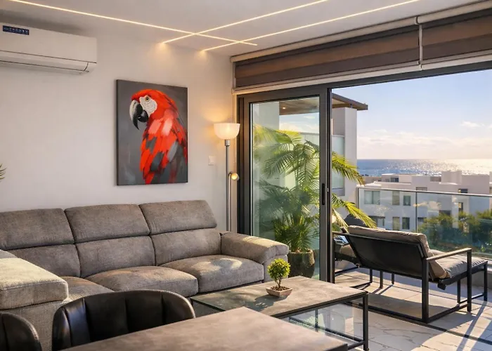 Apartamento Hiddengems Residences 202 - The Lxr Penthouse - Pool & Steps *