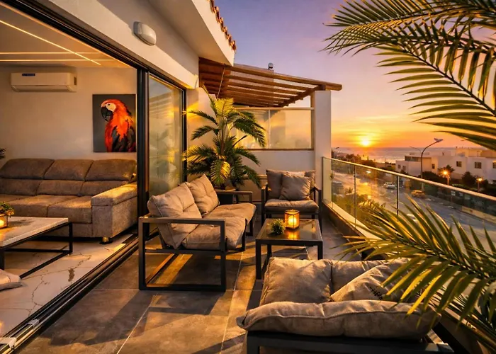 Hiddengems Residences 202 - The Lxr Penthouse - Pool & Steps Paphos