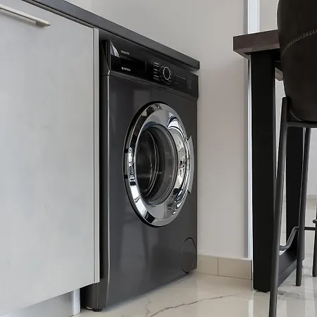 Apartamento Hiddengems Residences 202 - The Lxr Penthouse - Pool & Steps