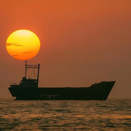 Hiddengems Residences 202 - The Lxr Penthouse - Pool & Steps Apartamento *