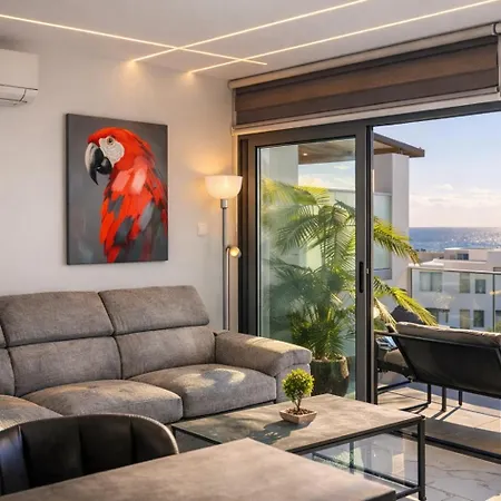 شقة Hiddengems Residences 202 - The Lxr Penthouse - Pool & Steps *